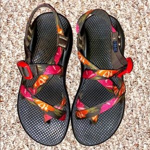 Women’s chacos